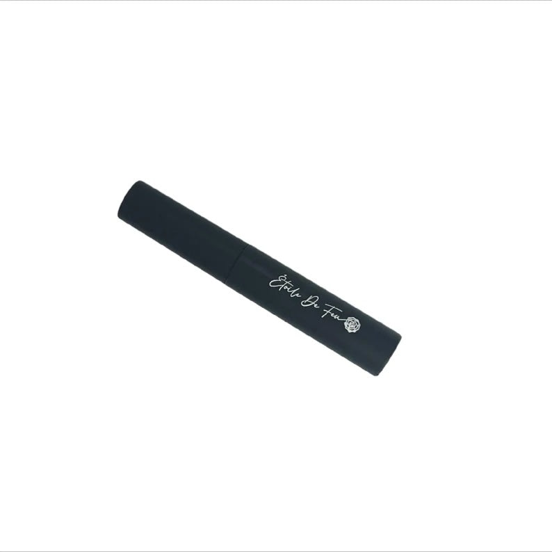 Celine: 3D Magnetic Premium Silk Lashes, Magnetic Eyeliner, & Tweezers Ultimate Kit